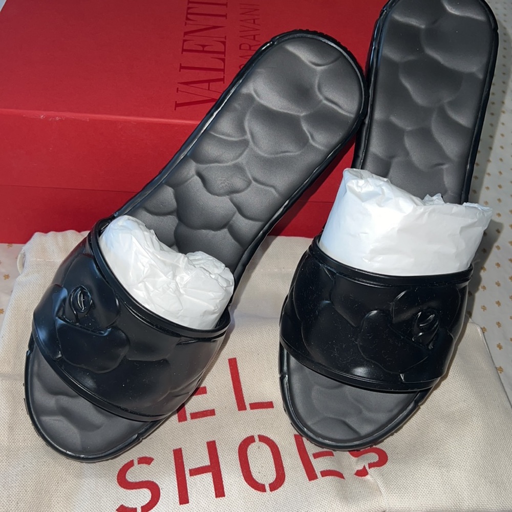 Valentino slides